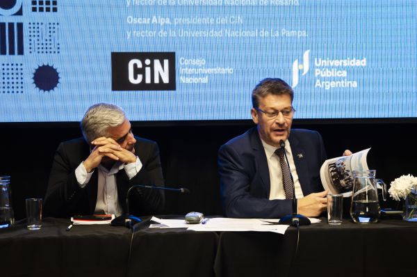 2025 12 02 PLENARIO 40 ANOS 0584